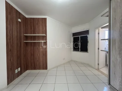 Foto Apartamento com 2 Dormitórios