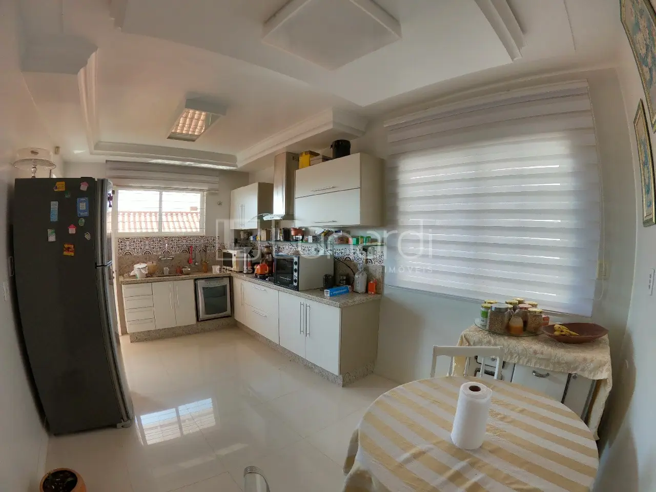 Foto Casa com 5 Dormitórios