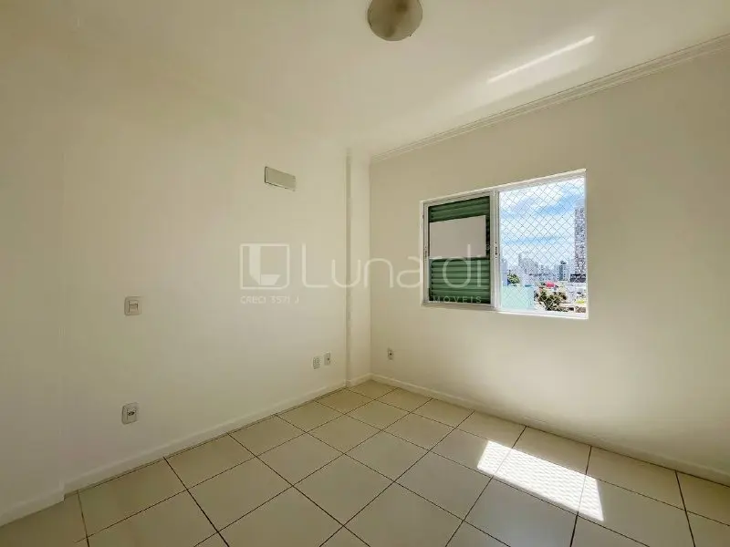 Foto Apartamento com 3 Dormitórios