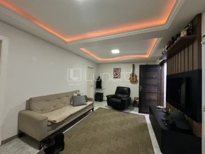 Foto Casa com 3 Dormitórios