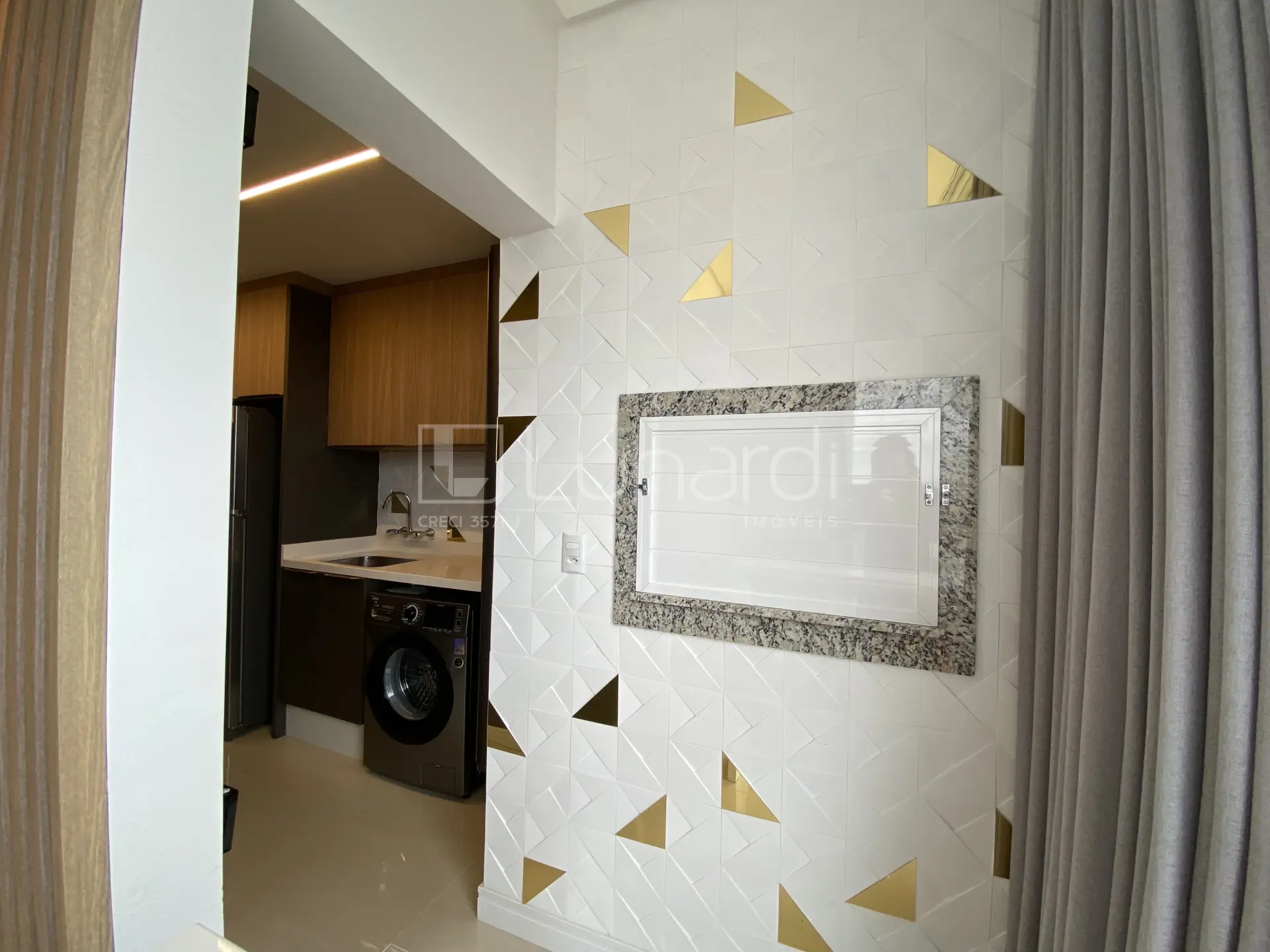 Foto Apartamento com 2 Dormitórios