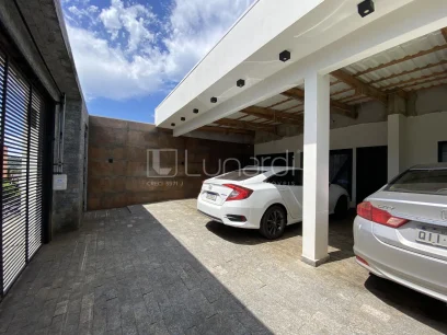 Foto Casa com 3 Dormitórios