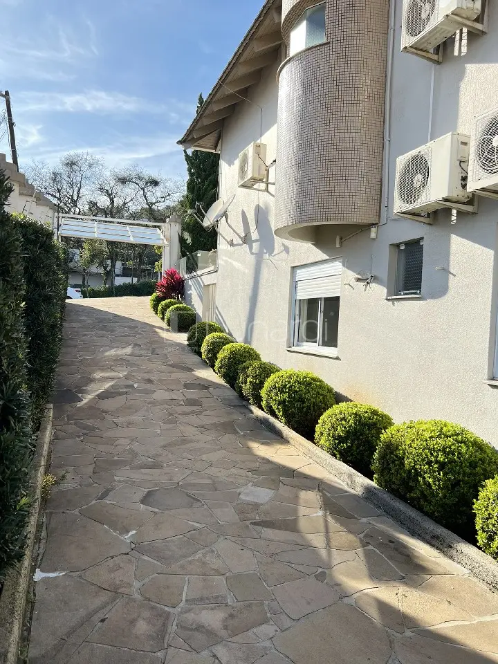 Foto Casa com 4 Dormitórios