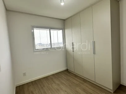 Foto Apartamento com 3 Dormitórios