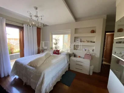 Foto Casa com 3 Dormitórios