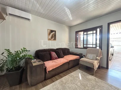 Foto Casa com 2 Dormitórios