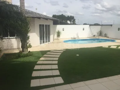 Foto Casa com 5 Dormitórios