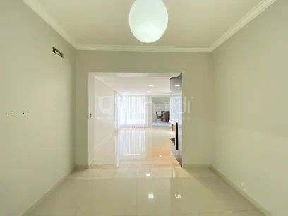 Foto Casa com 3 Dormitórios