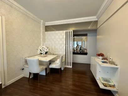 Foto Apartamento com 2 Dormitórios