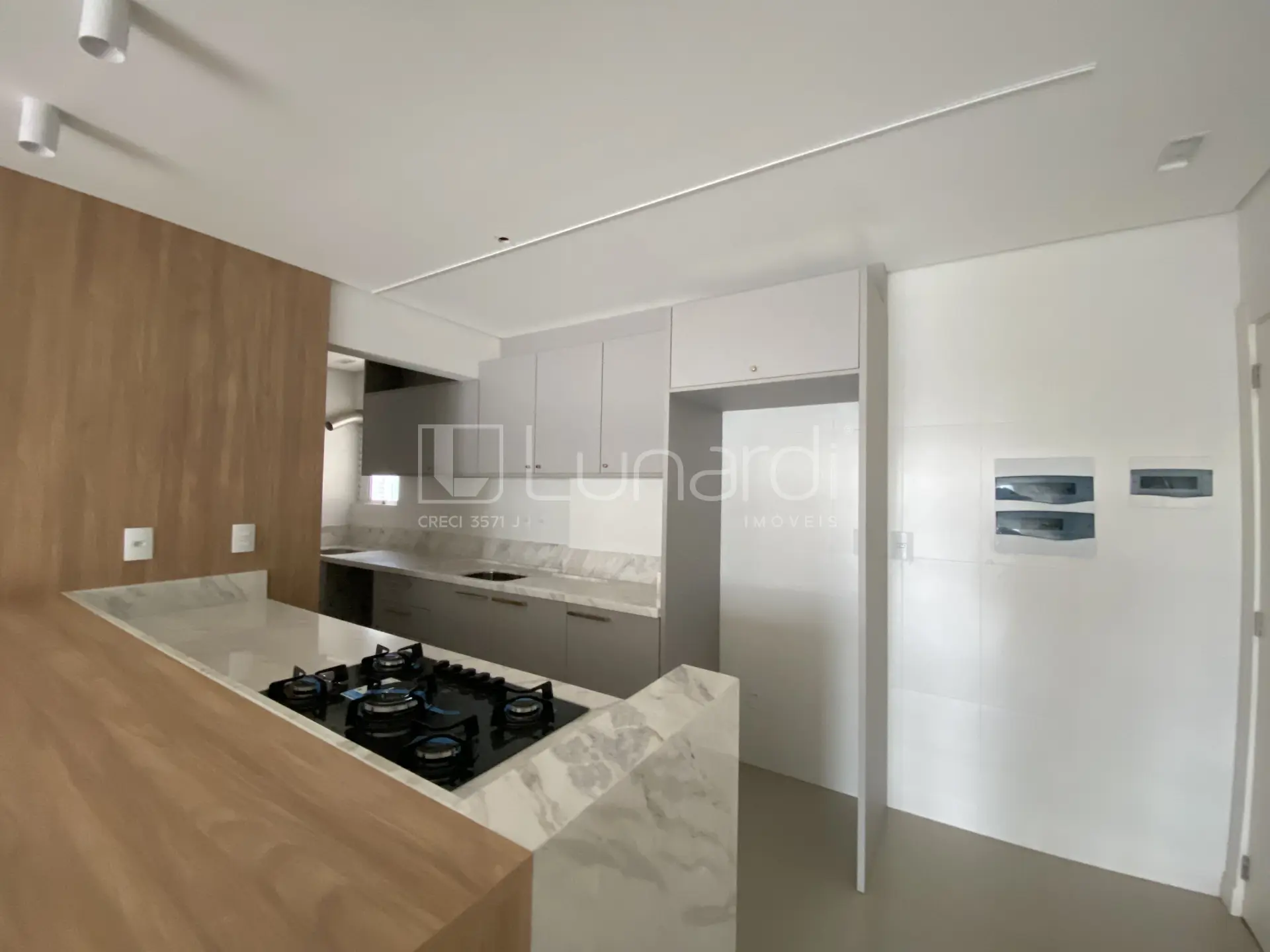 Foto Apartamento com 3 Dormitórios