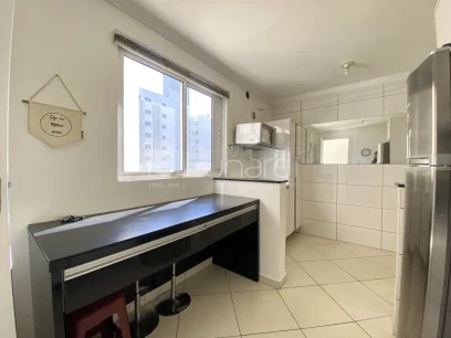 Foto Apartamento com 2 Dormitórios