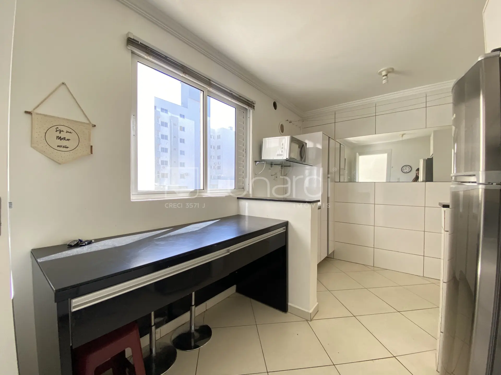 Foto Apartamento com 2 Dormitórios