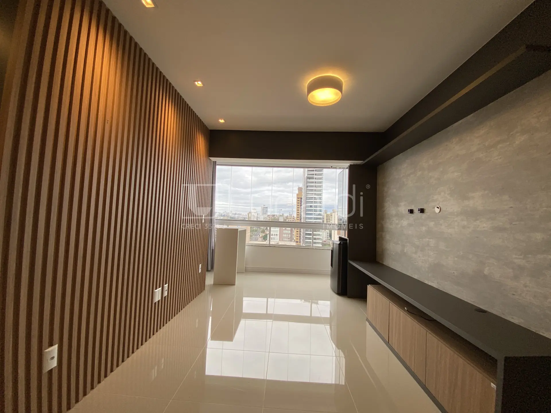 Foto Apartamento com 2 Dormitórios