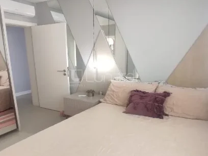 Foto Apartamento com 4 Suítes