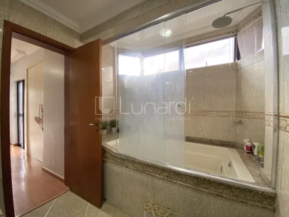 Foto Apartamento com 3 Dormitórios