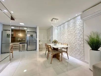 Foto Apartamento com 2 Dormitórios