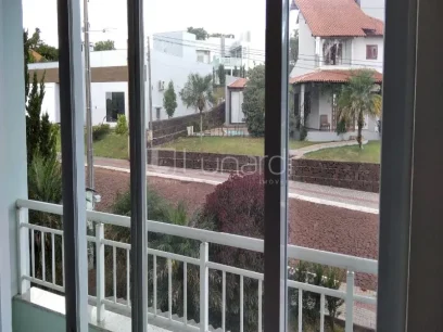 Foto Casa com 3 Dormitórios