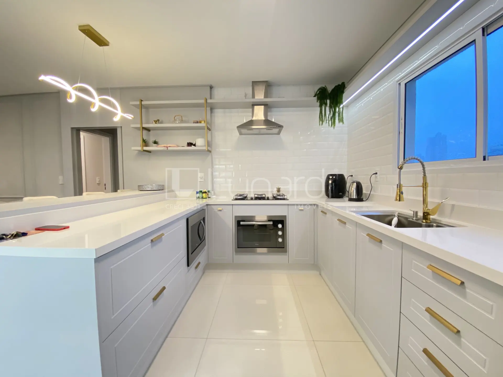 Foto Apartamento com 2 Dormitórios