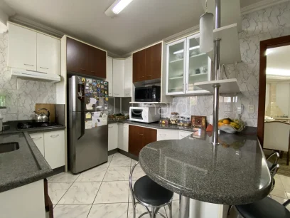 Foto Apartamento com 3 Dormitórios