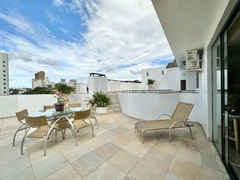 Foto Cobertura com 4 Dormitórios