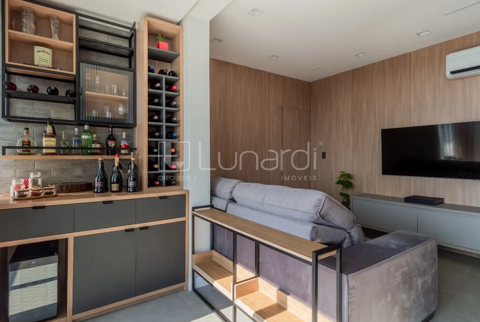 Foto Apartamento com 3 Dormitórios