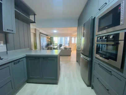 Foto Apartamento com 4 Dormitórios