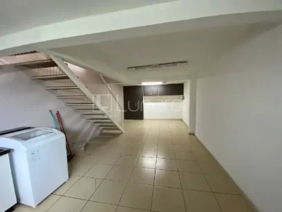 Foto Sobrado com 2 Suítes