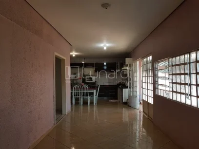 Foto Casa com 3 Dormitórios