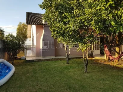 Foto Casa com 3 Dormitórios