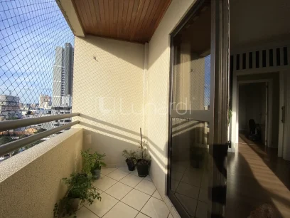 Foto Apartamento com 3 Dormitórios