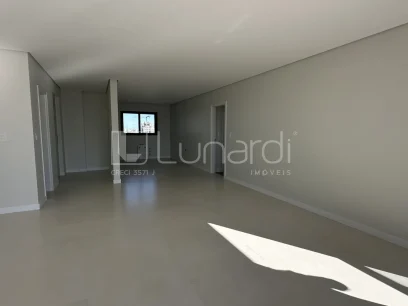 Foto Apartamento com 3 Suítes