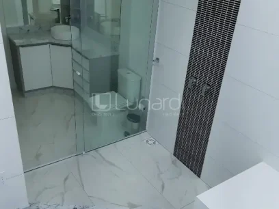 Foto Casa com 5 Dormitórios