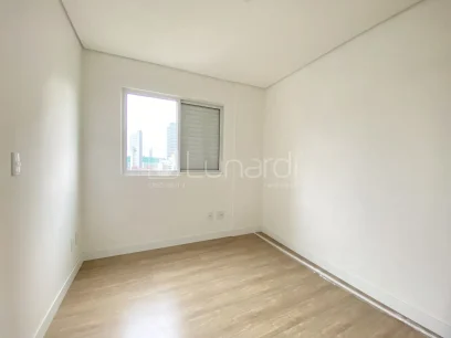Foto Apartamento com 3 Dormitórios