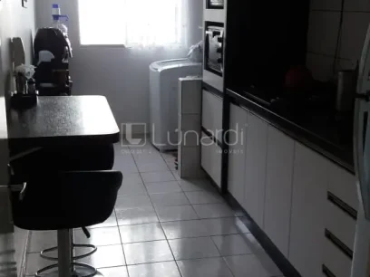 Foto Apartamento com 3 Dormitórios