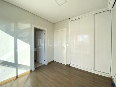 Foto Apartamento com 3 Suítes