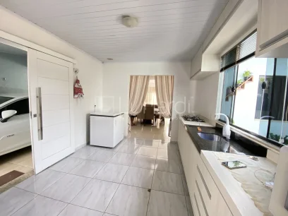 Foto Casa com 3 Dormitórios