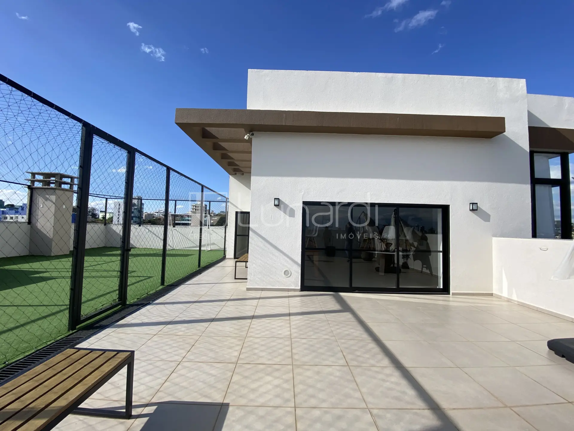 Foto Apartamento com 2 Dormitórios