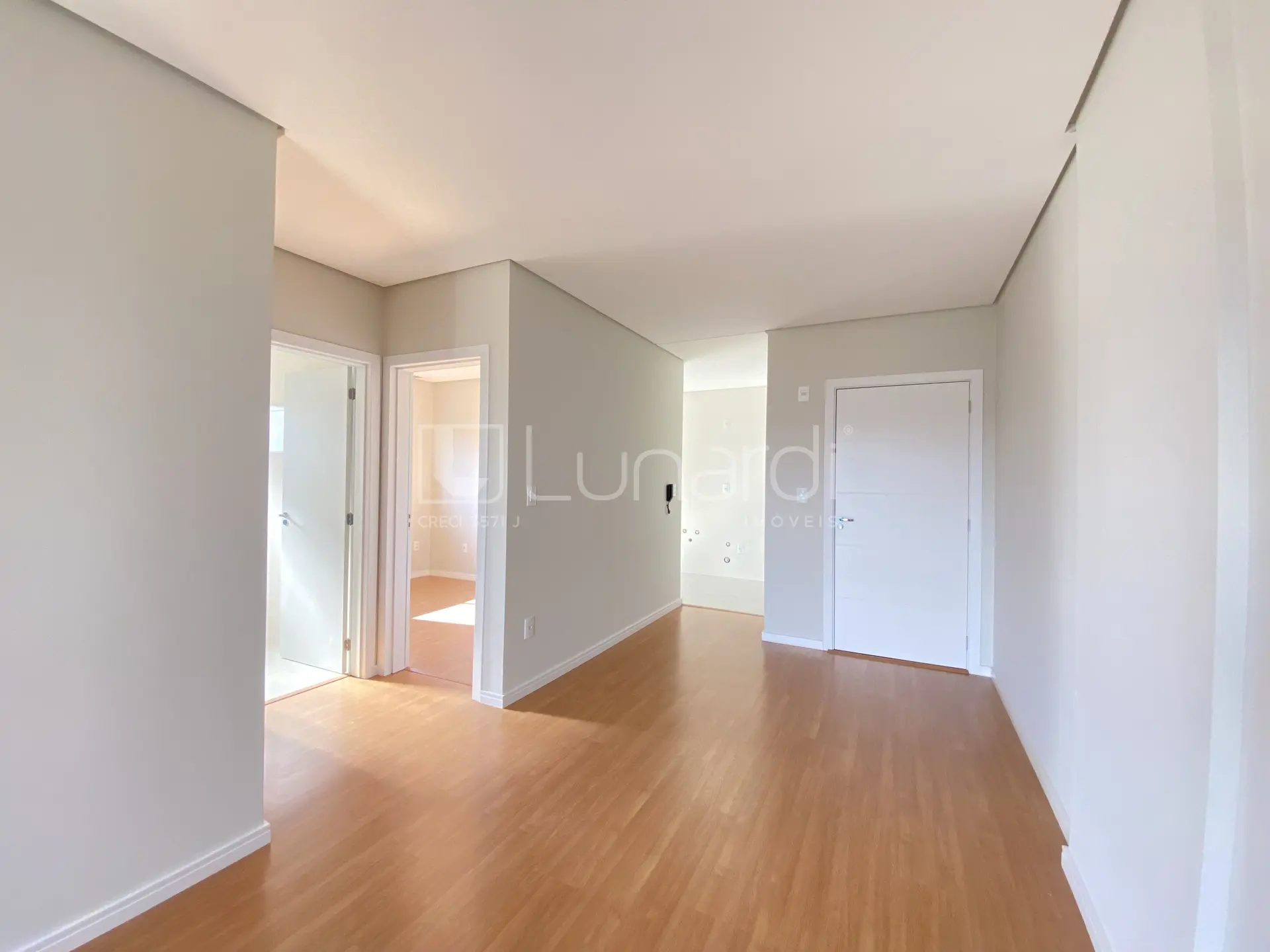 Foto Apartamento com 2 Dormitórios