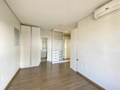 Foto Apartamento com 3 Suítes