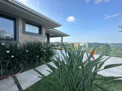 Foto Casa com 4 Dormitórios