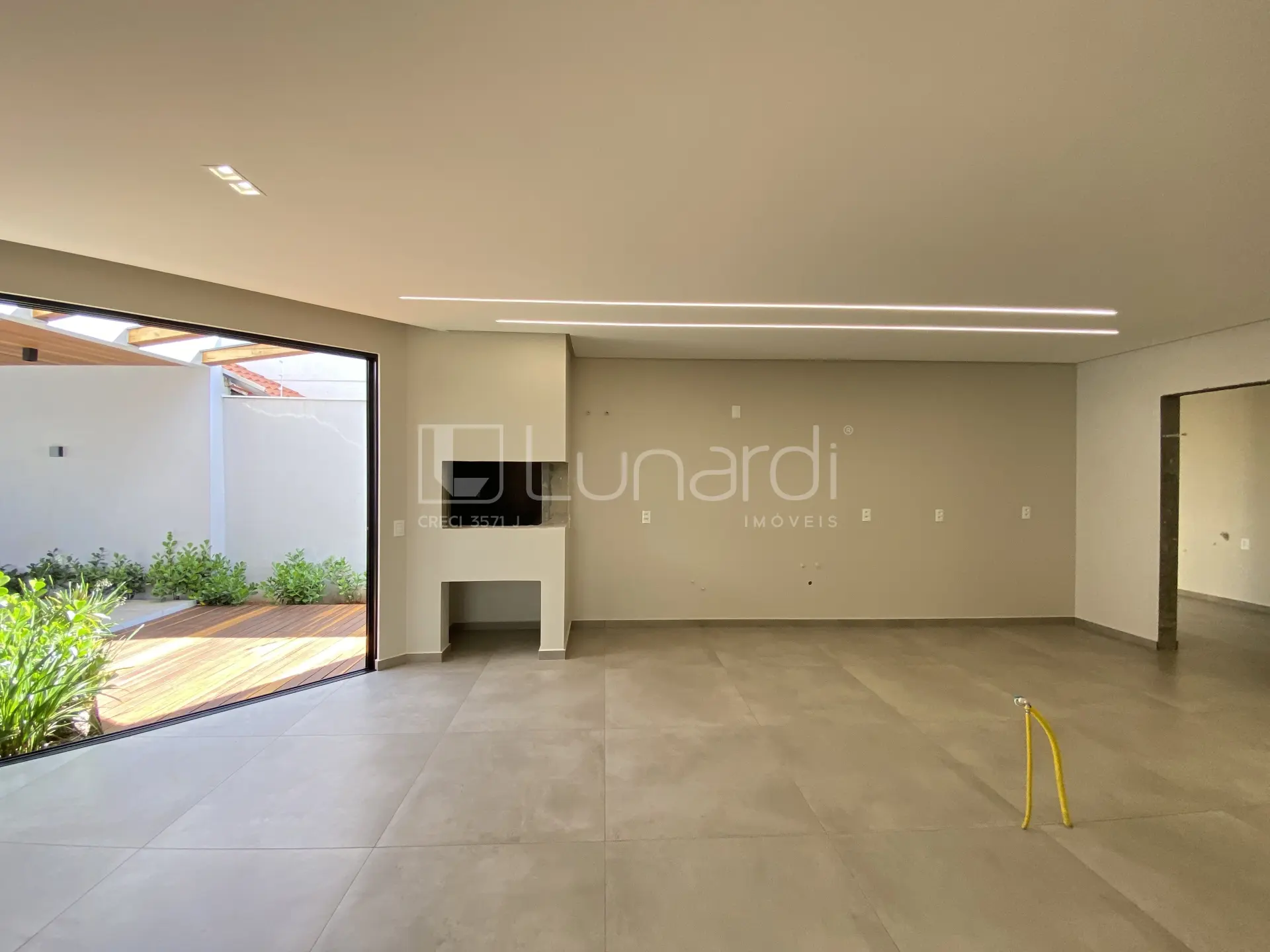 Foto Casa com 3 Suítes