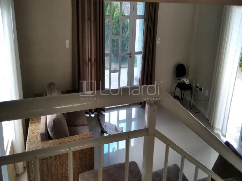 Foto Casa com 3 Dormitórios