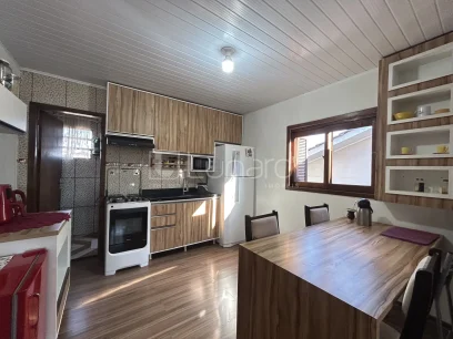 Foto Casa com 2 Dormitórios