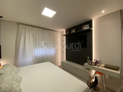 Foto Apartamento com 3 Dormitórios