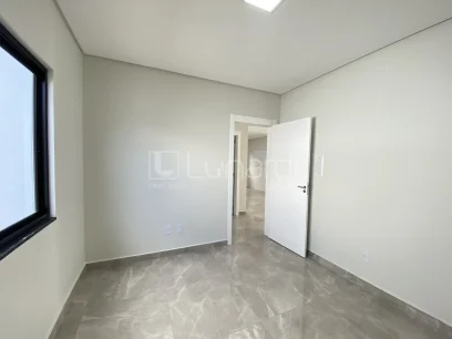 Foto Casa com 3 Dormitórios