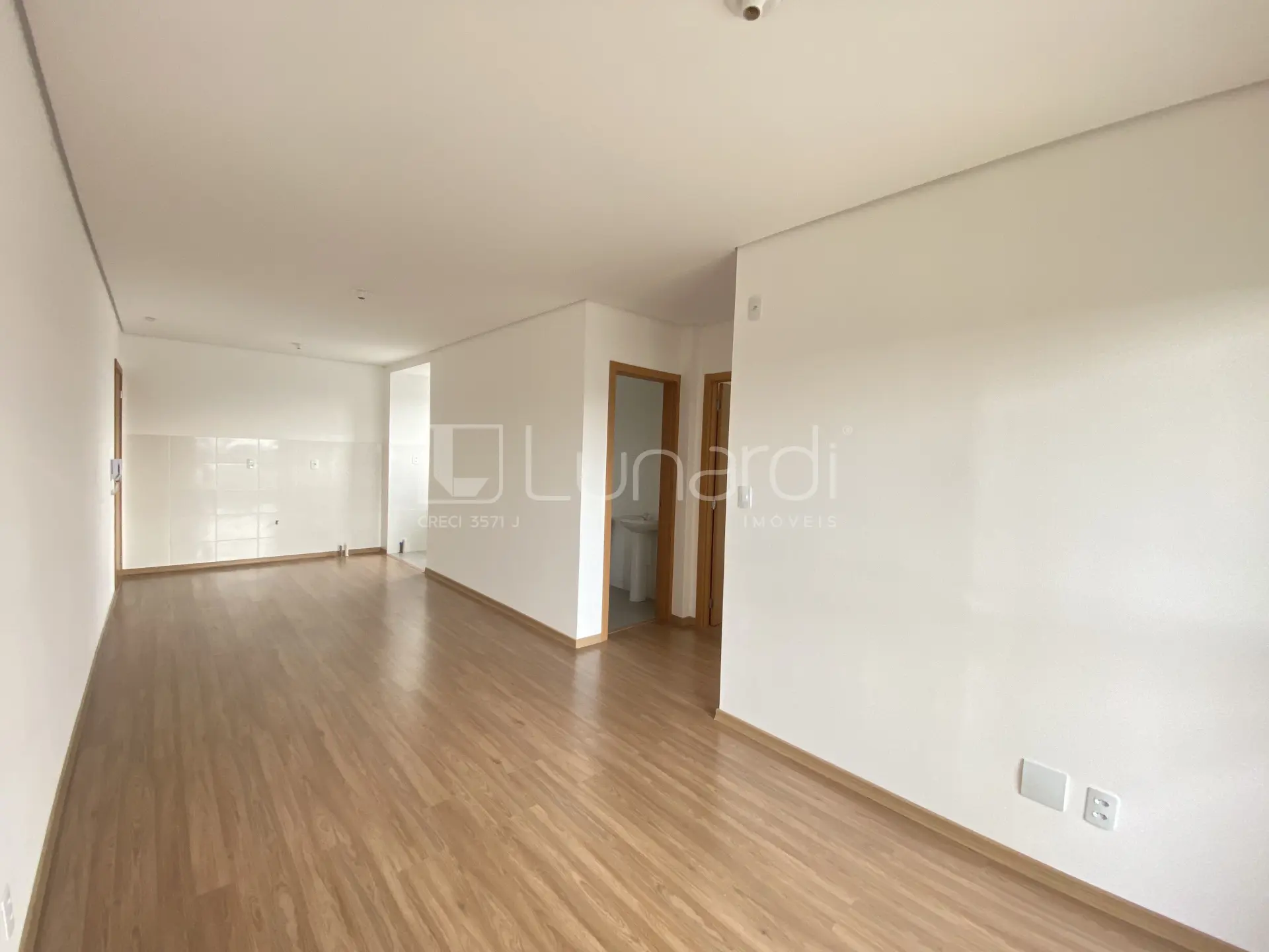 Foto Apartamento com 2 Dormitórios