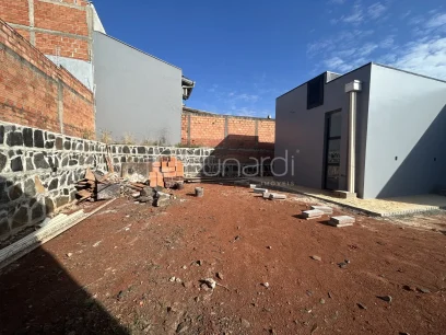 Foto Casa com 2 Dormitórios