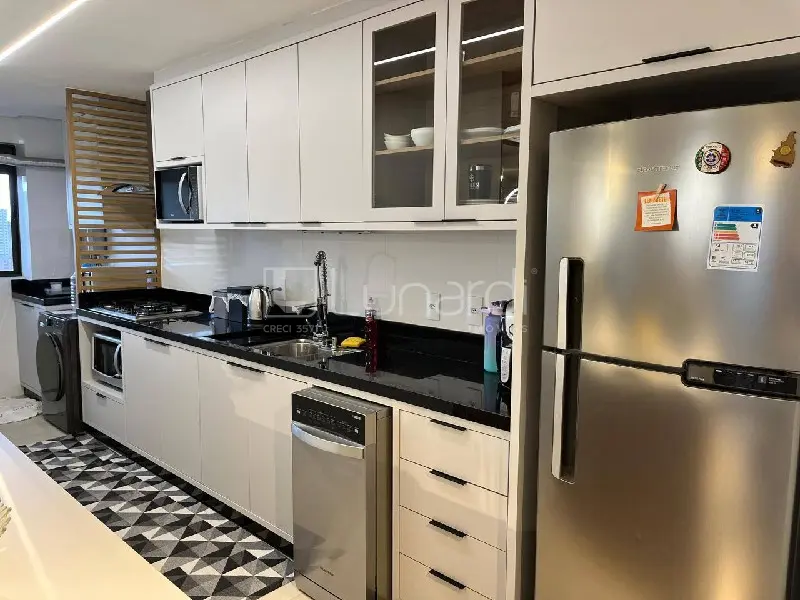 Foto Apartamento com 2 Dormitórios