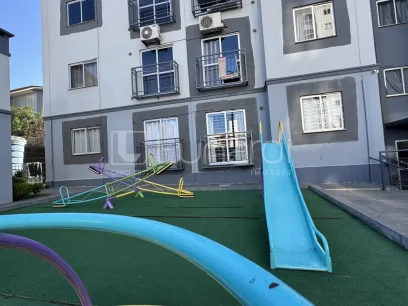 Foto Apartamento com 2 Dormitórios
