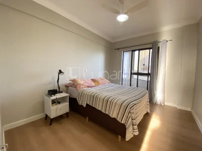 Foto Apartamento com 3 Dormitórios